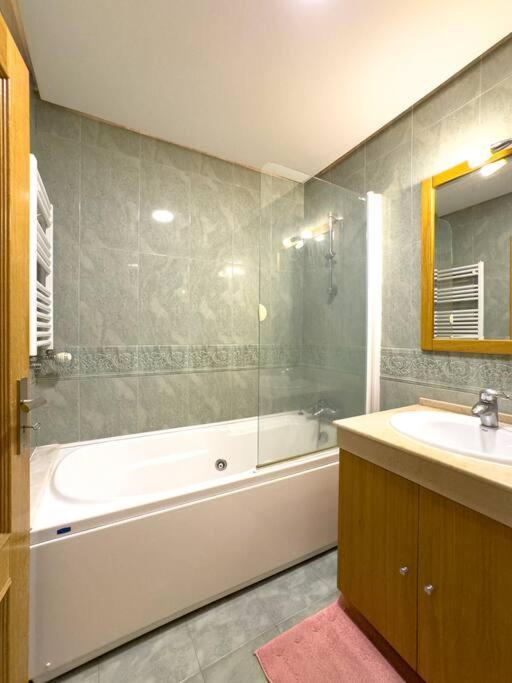 Luxury In Expo Apartment Lisbon